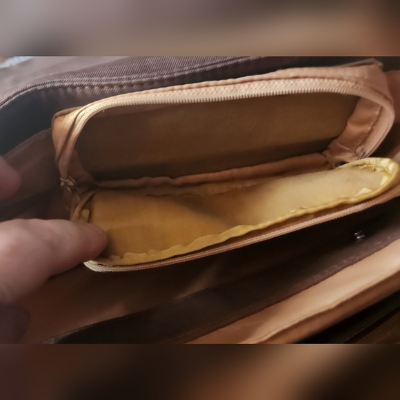 Piquadro fine leather Brown Laptop, business, messenger, bag. Rare find. - Picture 11 of 16